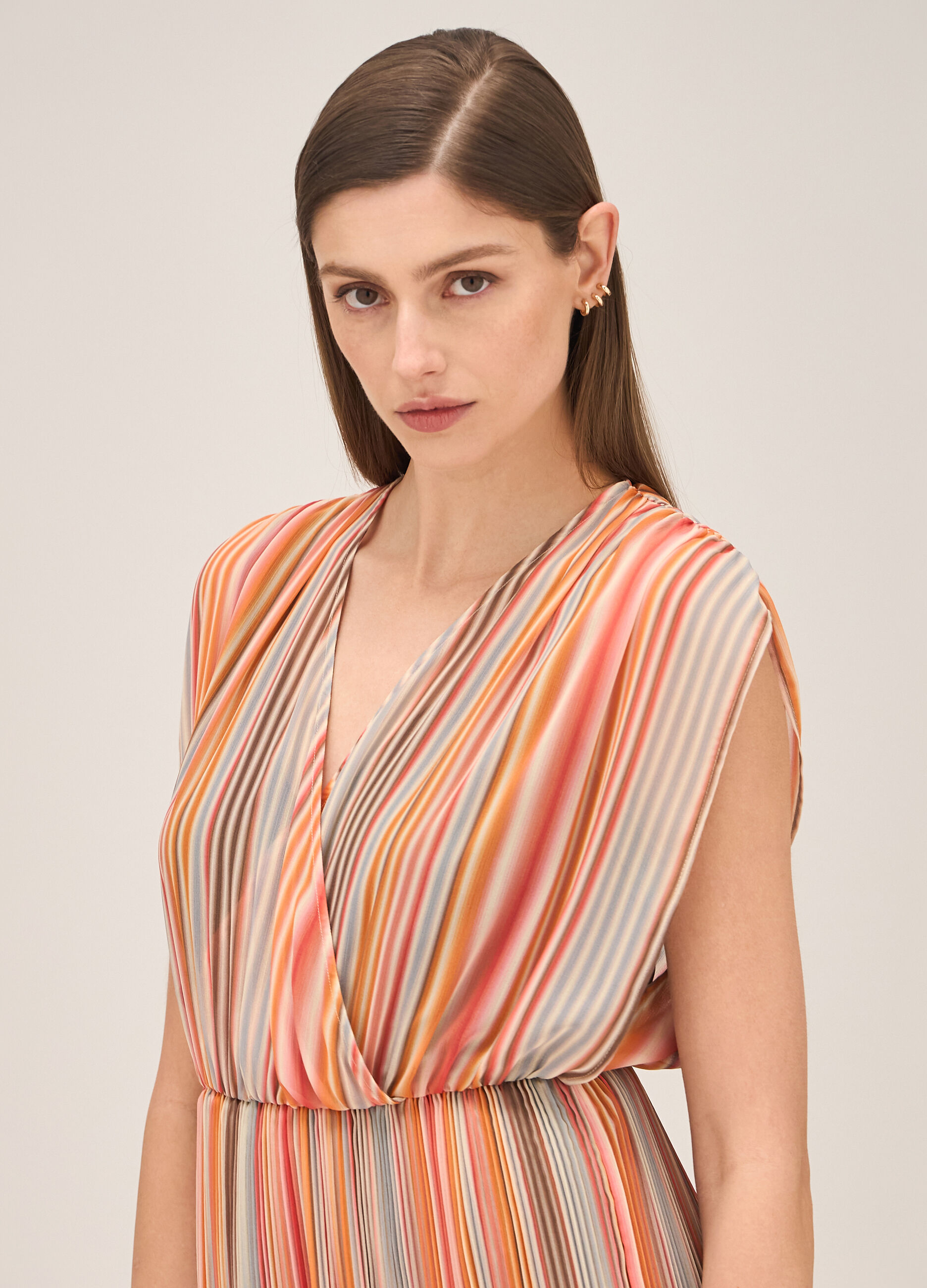 Striped and pleated dress_3