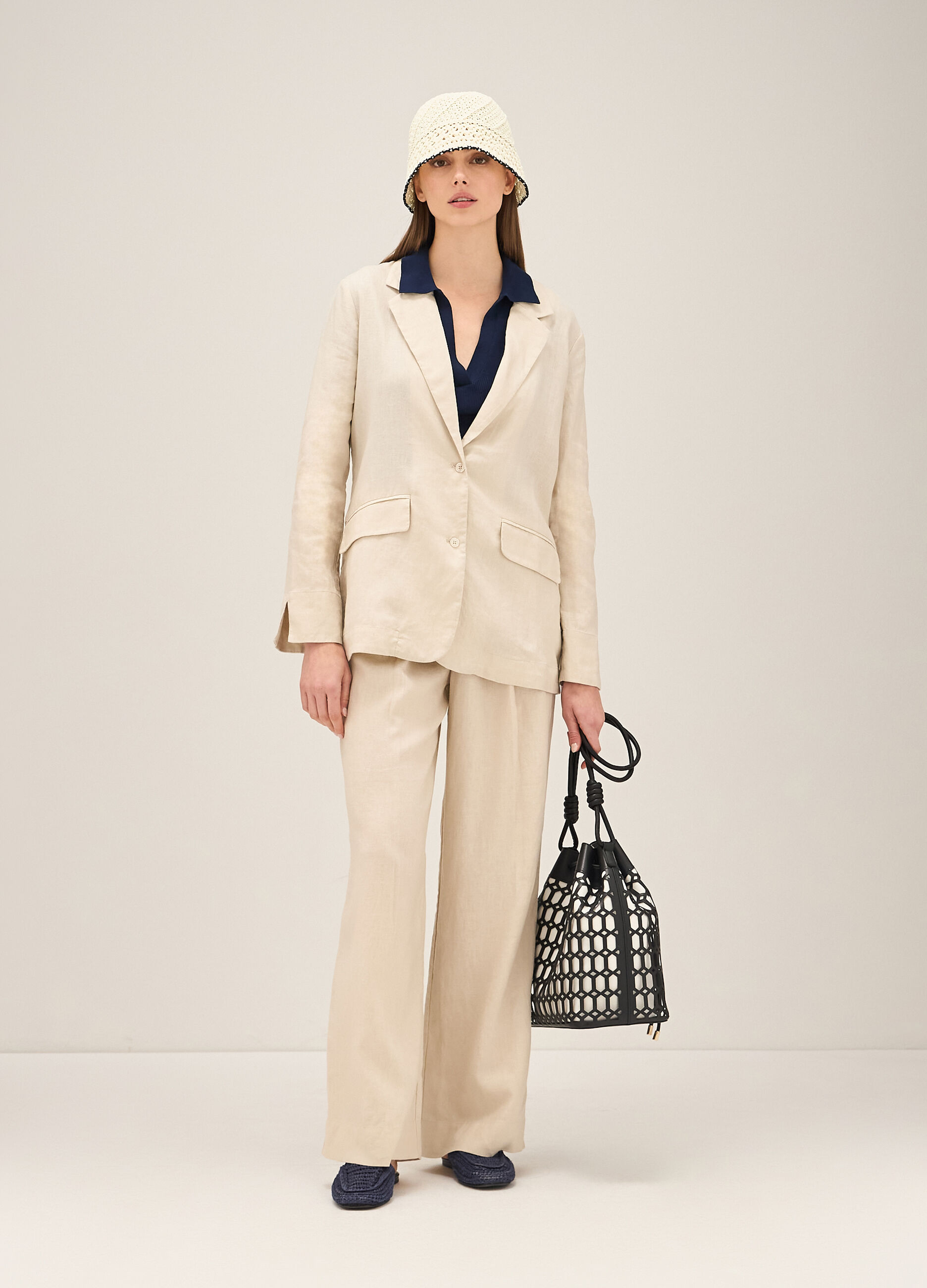 Straight fit trousers in linen_0
